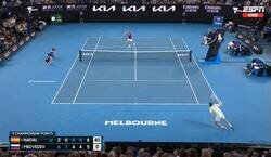 Enlace a El punto de Campeonato de Nadal. Jamás bajó los brazos