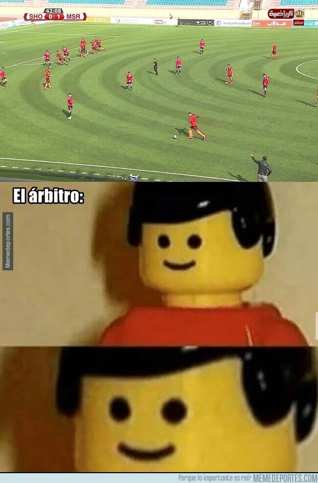 1156202 - Nunca había visto un lio así con los uniformes