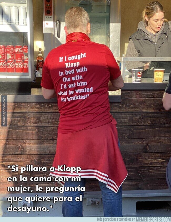 1156359 - Esta camiseta y este fanático...