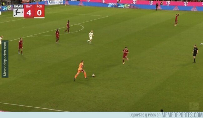 1157387 - Cosas de Neuer, yo que sé...