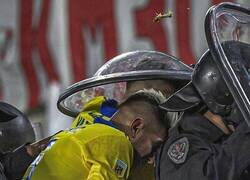 Enlace a Cuidado con la alita de pollo.