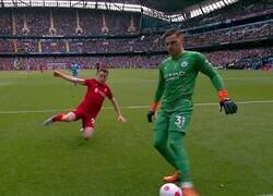 Enlace a Benzema rogando por el City en semis