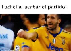 Enlace a Otro rival que se va del Bernabéu indignado.