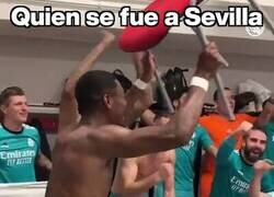 Enlace a Alaba y las sillas, una historia de amor mejor que Crepúsculo