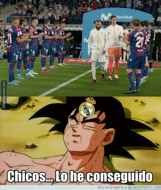 1161493 - Por fin alguien les hace el pasillo