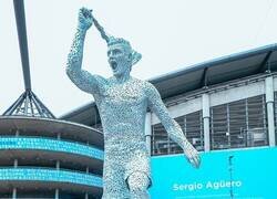 Enlace a La nueva estatua honorífica del City