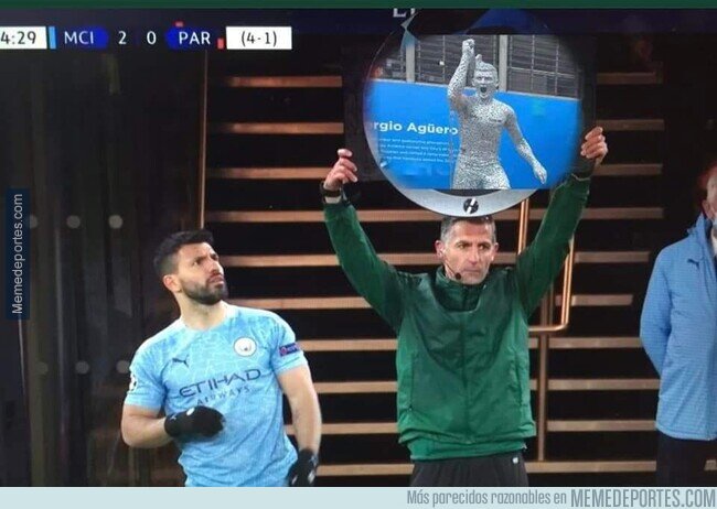 1161542 - Vaya fail esa estatua del Kun