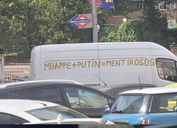 Enlace a Mientras tanto, en alguna calle de Madrid...