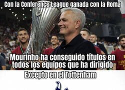 Enlace a Dónde es posible ganar títulos, Mourinho los ganó