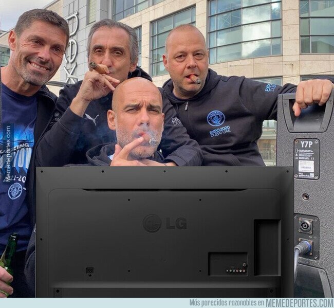 1162468 - Guardiola y los suyos durante la final