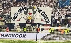 Enlace a El cartel del Frankfurt que pasó desapercibido en la final de la Europa League