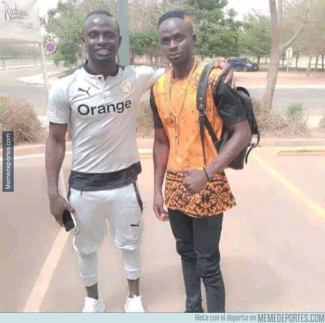 1163227 - Uno de estos días el hermano de Mané lo va a reemplazar en un partido y nadie se dará cuenta