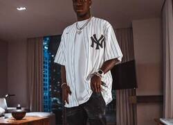 Enlace a Vinicius acaba de marcar el mejor gol de su vida