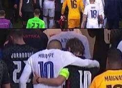 Enlace a Le vas a pegar lo mala persona