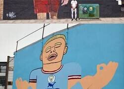 Enlace a La premier en murales. Algunos se esfuerzan por competir.