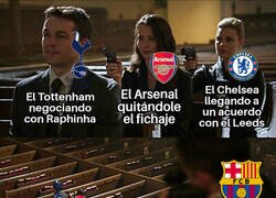 Enlace a Raphinha, el fichaje que pasó de unos a otros