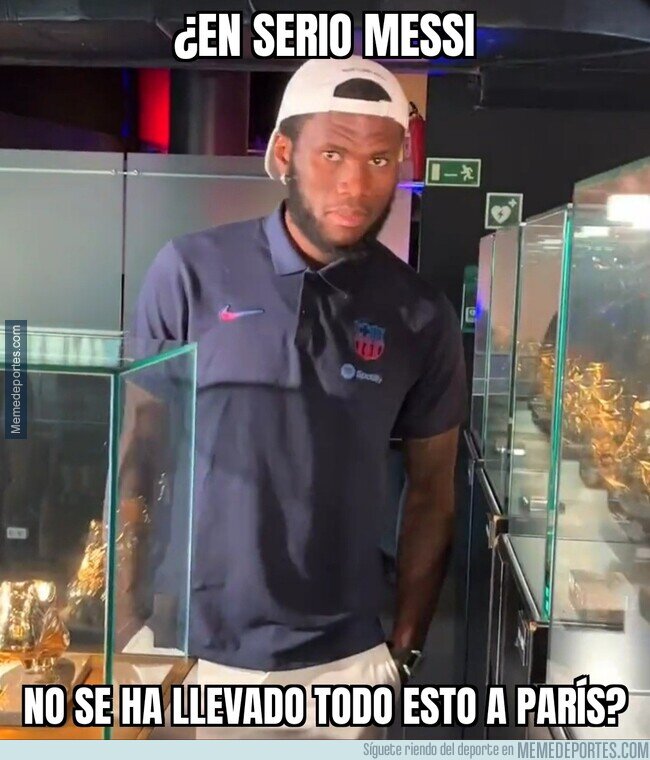 1165204 - Kessié visita el Museo del Barça