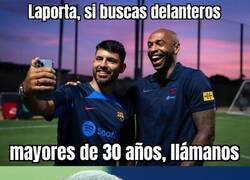 Enlace a Laporta sigue buscando fichajes