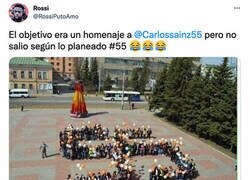 Enlace a El fallido homenaje a Carlos Sainz