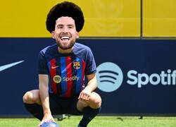 Enlace a El Barça presentando a Koundé