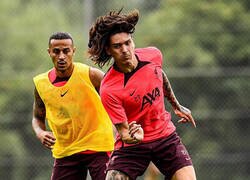 Enlace a El Liverpool tiene a su Tarzán