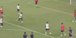 Enlace a Calma, señores. Primer roce entre Messi y Ramos en el PSG.