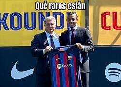 Enlace a Muy extraña esta presentación en Stamford Bridge