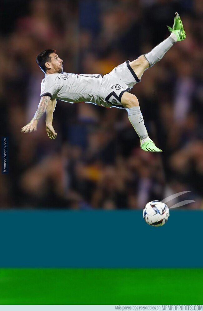 1167389 - Lo que los fans de CR7 querían que Messi hiciera