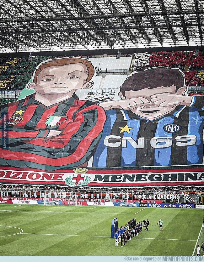 1169178 - Menuda sacada el tifo del AC Milan de cara al derbi milanés