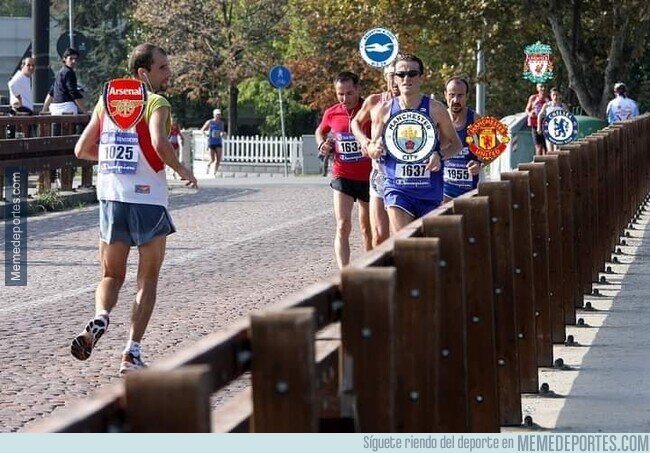 1169323 - El Arsenal ya empezó a culatear