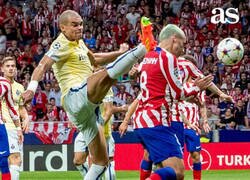 Enlace a La que podría haber líado Pepe en el gol de Griezmann