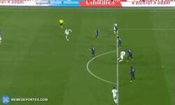 Enlace a Lacazette acaba de retirar a Sergio Ramos