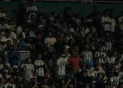 Enlace a Necesito encontrar a este tipo para invitarle una cerveza