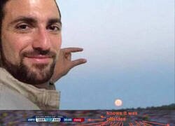 Enlace a Higuaín anuncia su retirada. Gracias por tantos memes, Pipita.