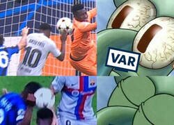 Enlace a Lo que vio el VAR y lo que no