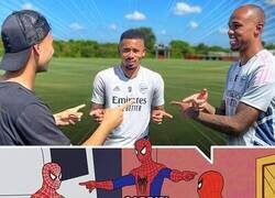 Enlace a Los gabrieles del Arsenal recreando el meme