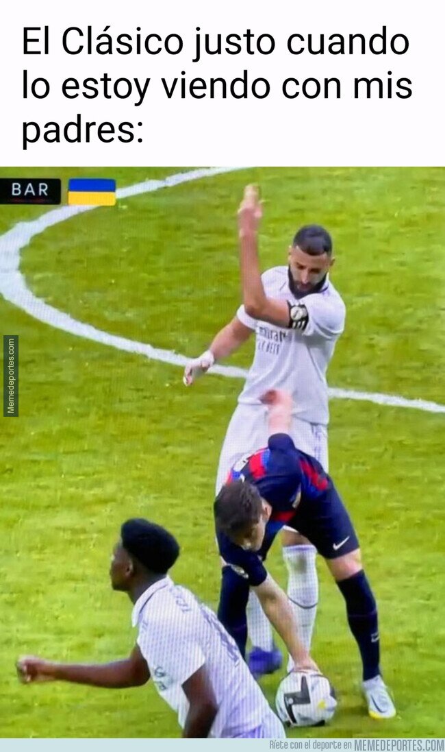 1172201 - Momento incómodo en casa