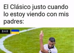 Enlace a Momento incómodo en casa