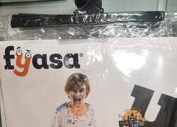 Enlace a ¿Disfraz de jugador del Madrid Zombi?