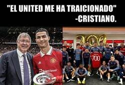 Enlace a Si no es la víctima, se aburre