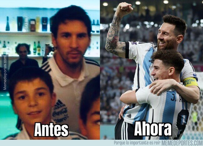 1175673 - Imagina formar delantera en un Mundial junto a tu ídolo