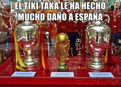 Enlace a Criando cuervos...