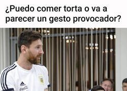 Enlace a Puede ser una falta de respeto para la gente que no tiene para torta