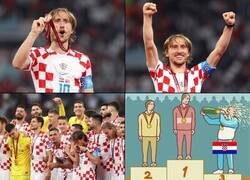 Enlace a Completamente real.