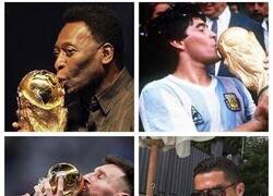 Enlace a Cada quien besa lo que más ama