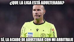 Enlace a Éste hombre no debe volver a arbitrar