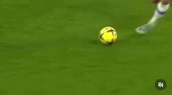 Enlace a Imágenes fuertes. La horrible lesión de Van De Beek contra el Bournemouth