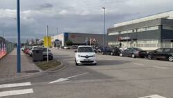 Enlace a El divorcio más rentable de la historia. Pique acaba de llegar en un twingo.