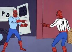 Enlace a Dos rateros viendose fijamente