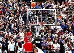 Enlace a Los tiempos aquellos donde los momentos históricos se vivían sin un teléfono en la mano